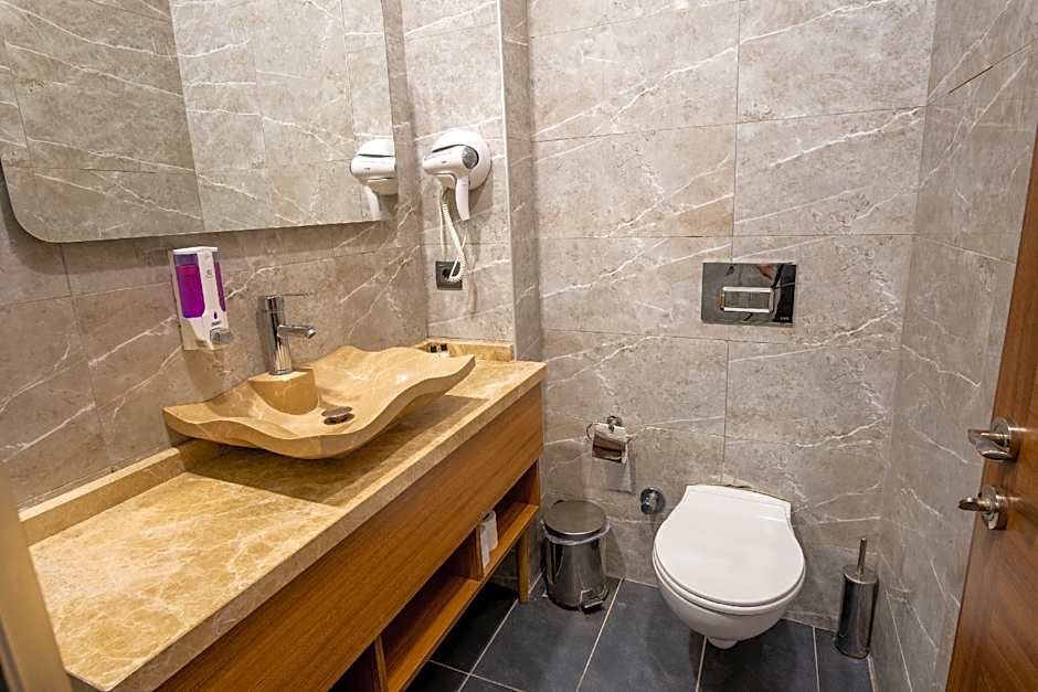 Orange Hotel & Spa