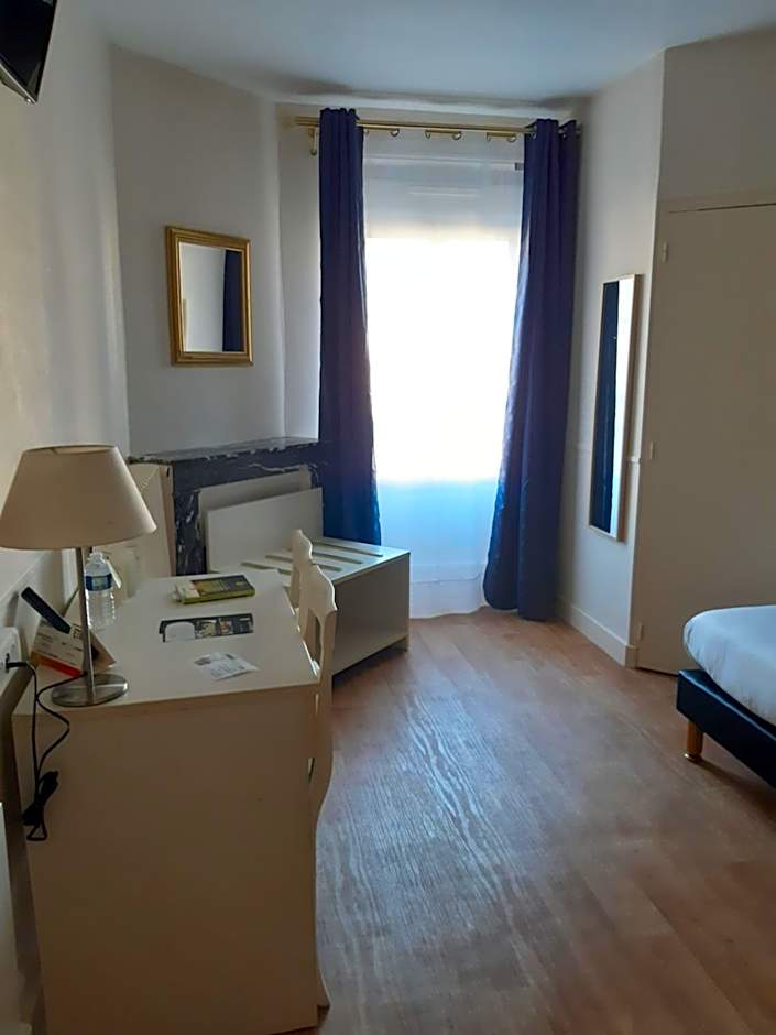 Logis Hostellerie Du Cheval Blanc