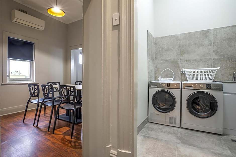 Nightcap at Federal Hotel Mt Gambier