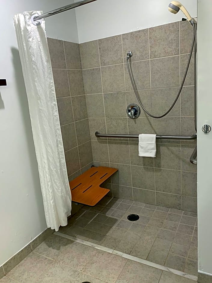 Country Inn & Suites by Radisson, Chambersburg, PA
