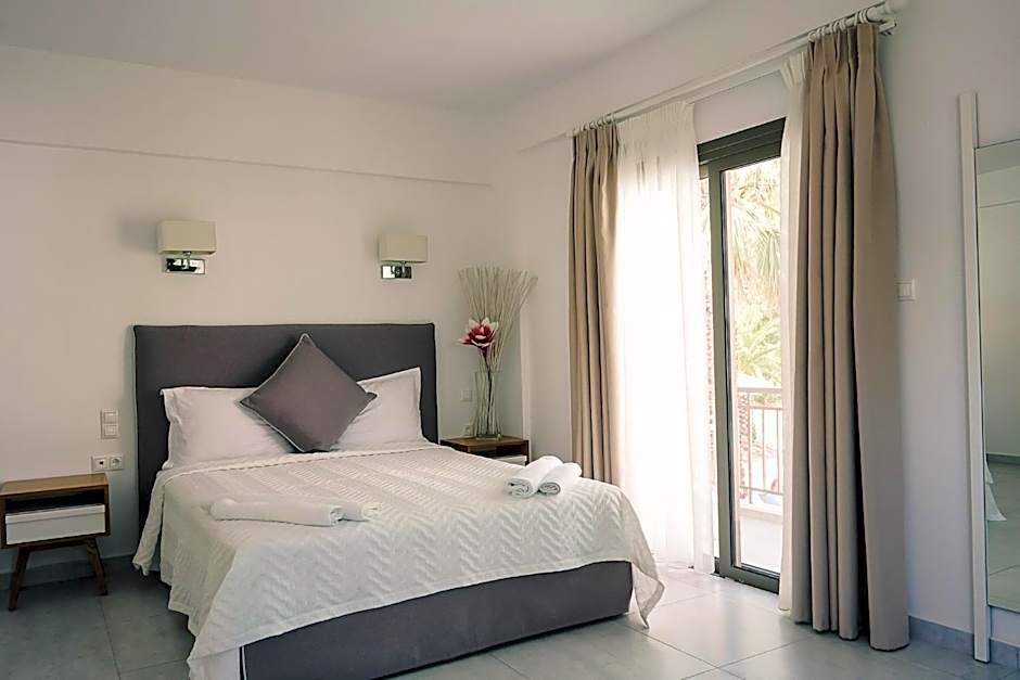 Stavros Beach Hotel