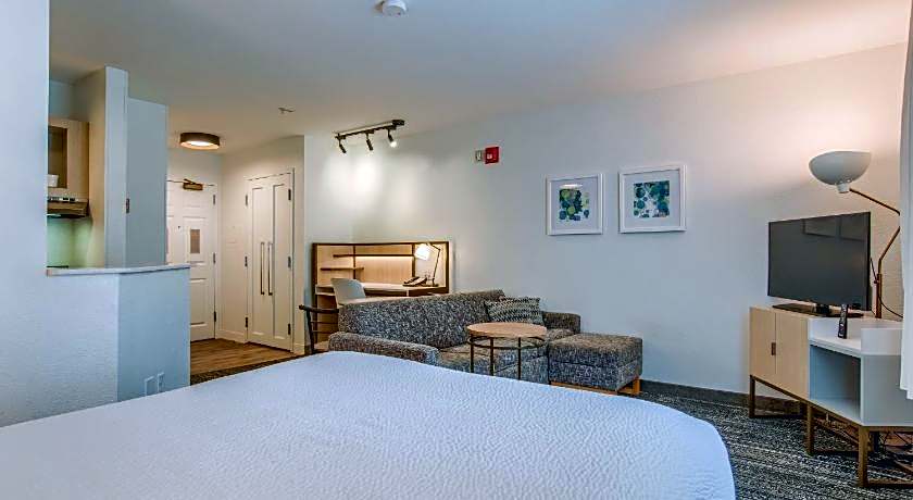 MainStay Suites