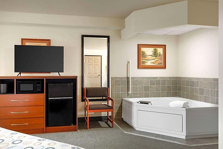 AmericInn by Wyndham Havre