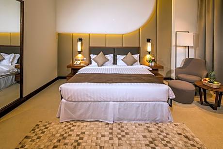 Deluxe King Room