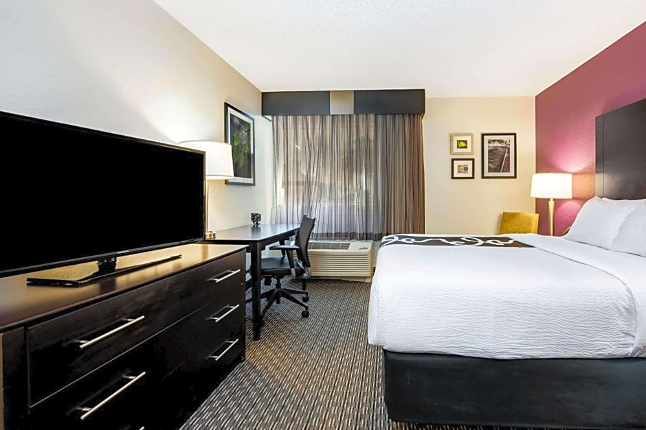 La Quinta Inn & Suites by Wyndham Fort Lauderdale Tamarac