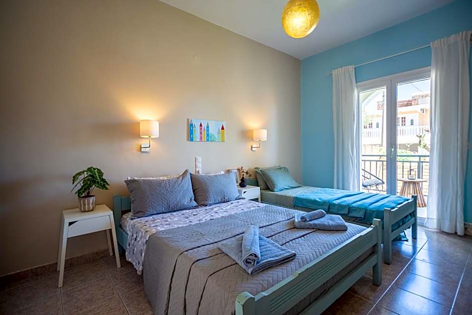 Royal Jelly Suites - Renovated Suites with Pool Just 5 Minutes walk from the Beach By Villa Mana Gers