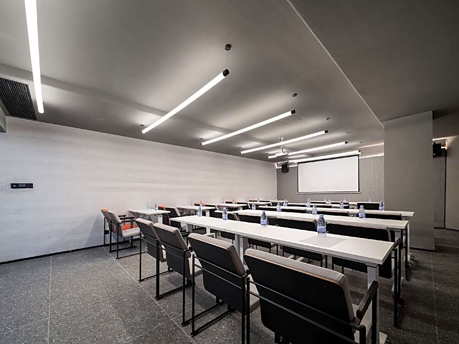 Atour Light Hotel Dalian Zhongshan Square Renmin Road