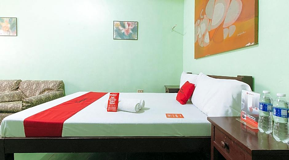 RedDoorz @ Gaea's Apartment Panglao