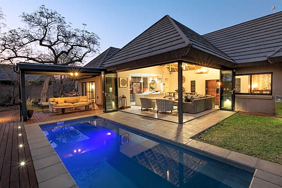 Moya Safari Villa