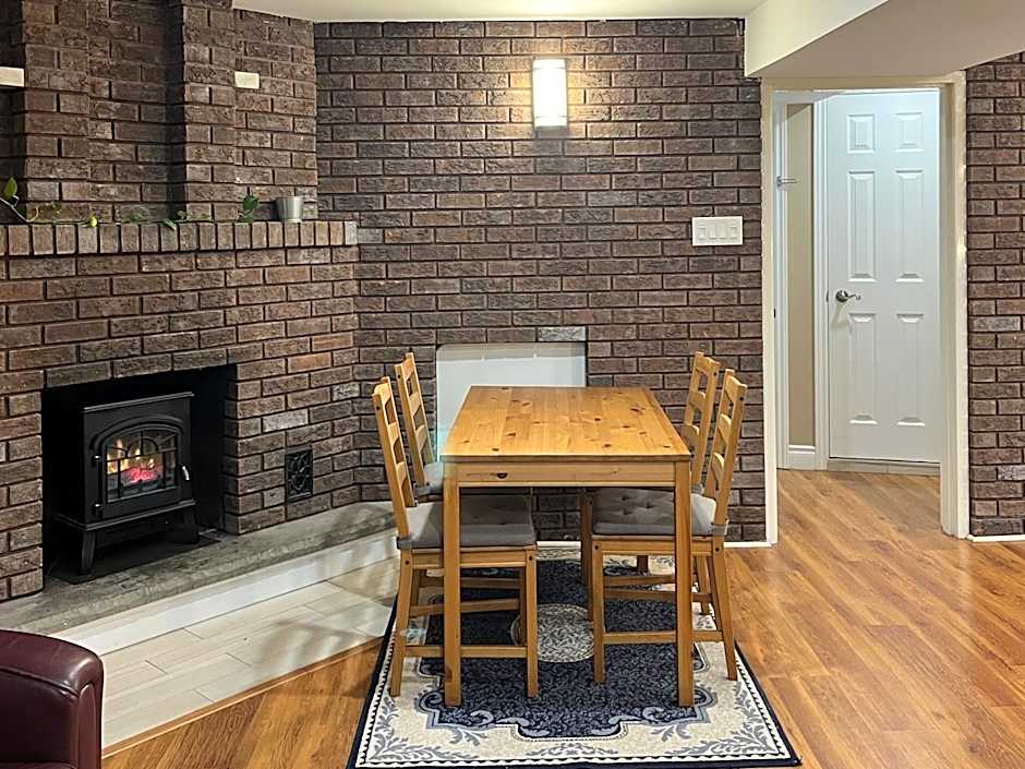 Entire Basement Apartment in Mississauga, Etobicoke
