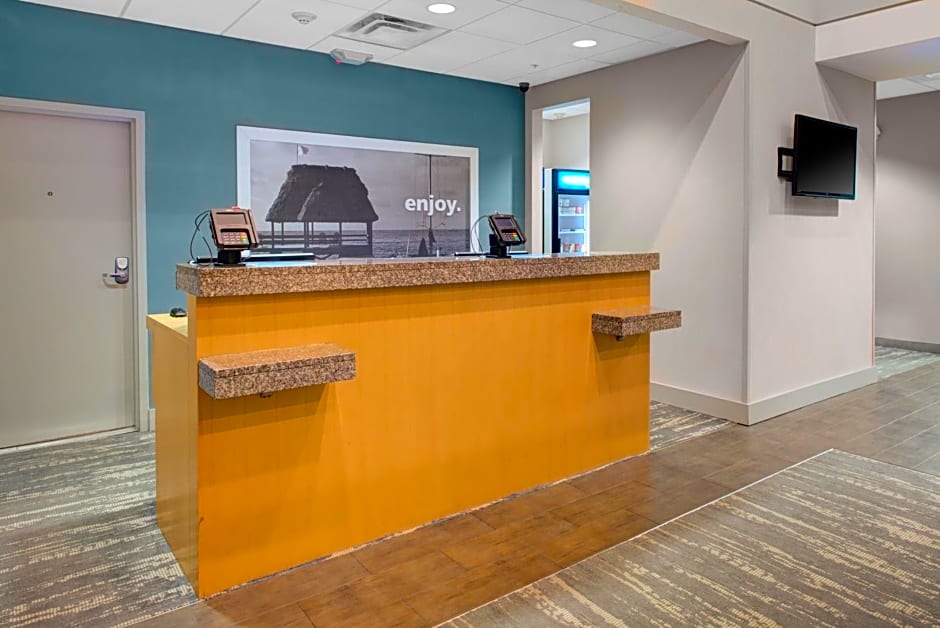 Hampton Inn & Suites Sarasota / Bradenton - Airport