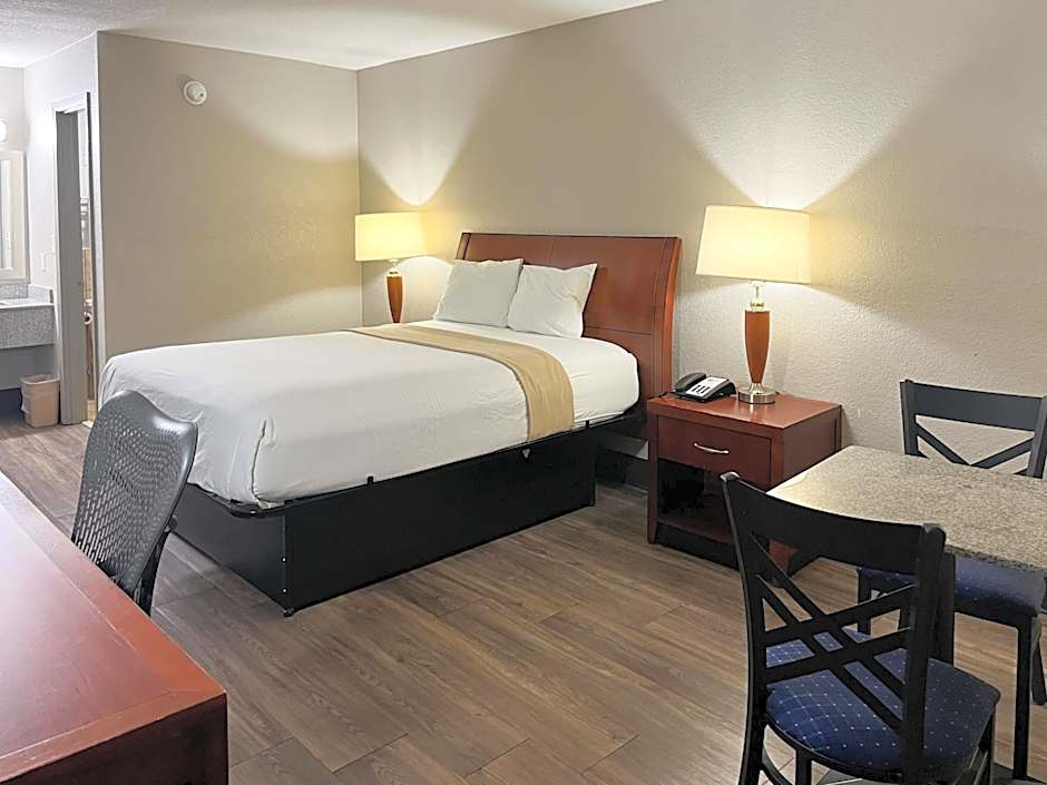 Motel 6 Raleigh, NC - Downtown South