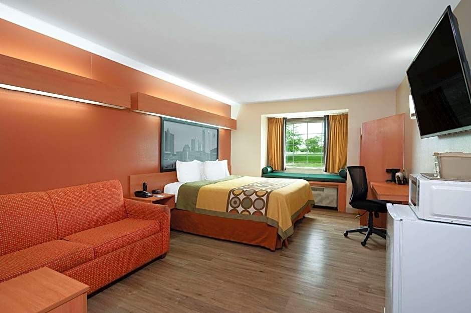 Super 8 by Wyndham Columbus West