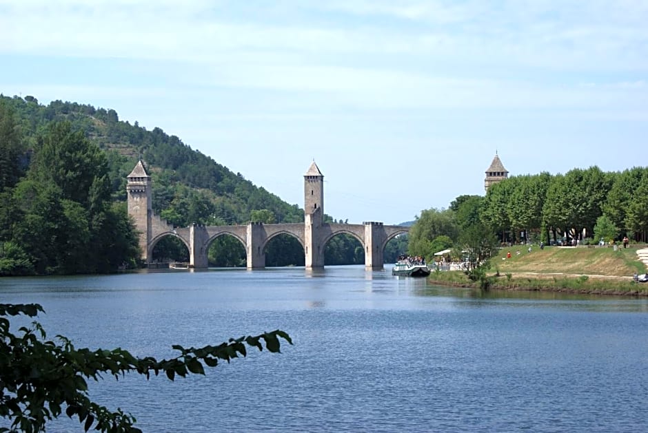 Brit Hotel Cahors - Le France