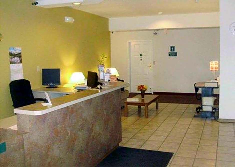 Rodeway Inn Salina North