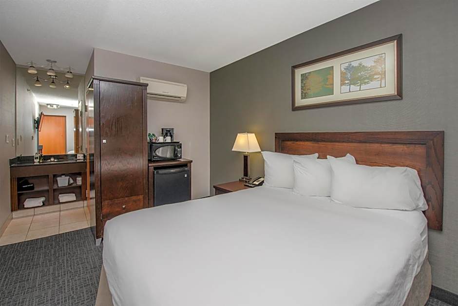 Coast Lethbridge Hotel & Conference Centre