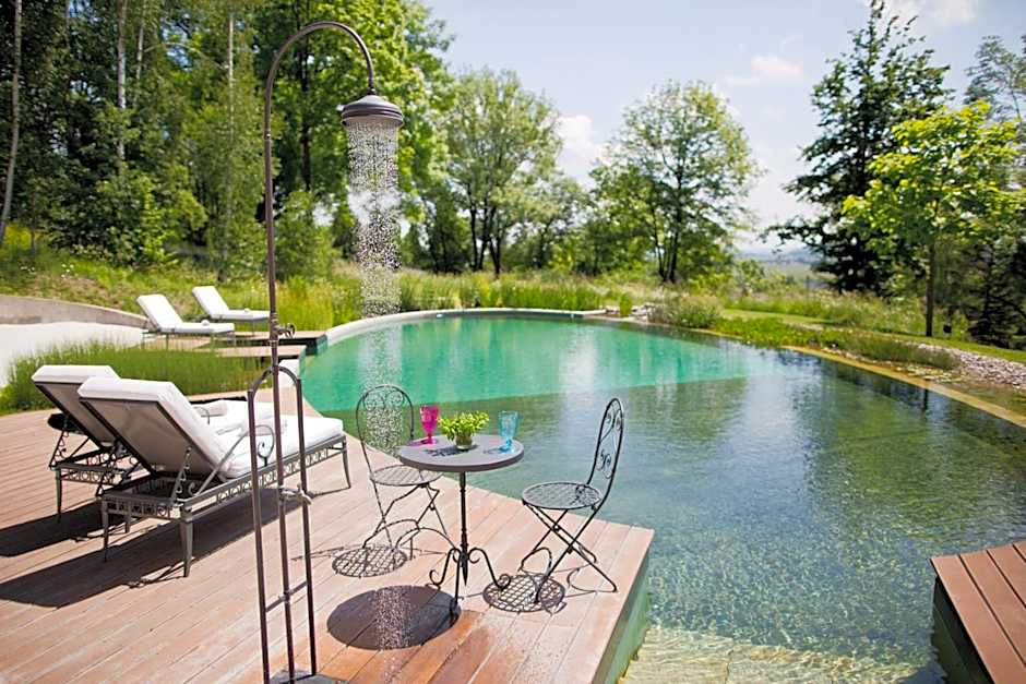 Chateau Mcely