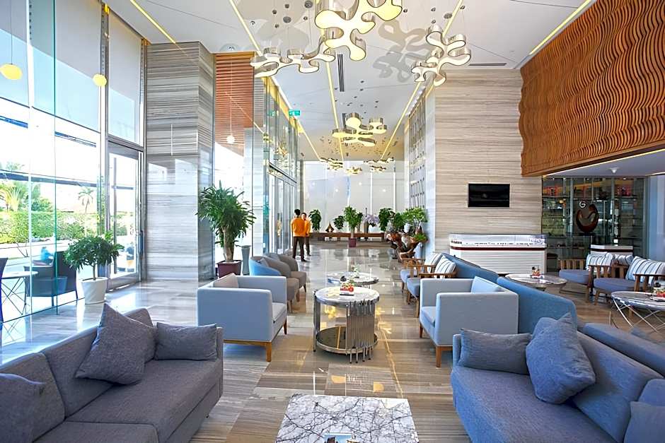 Queen Ann Nha Trang Hotel