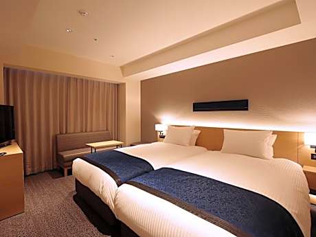 Connecting Superior Twin Room with Free access to Lounge - Smoking