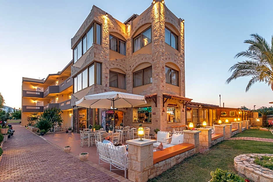 Danelis Studios & Apartments