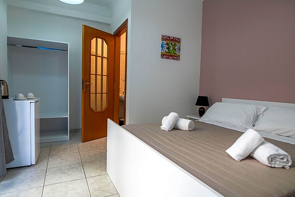 Ada Hotel
