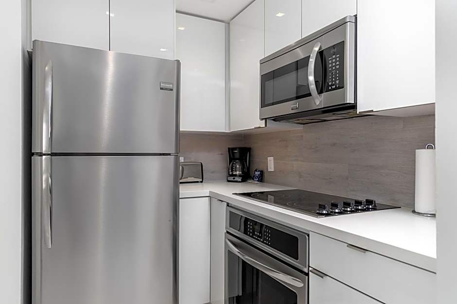 Fortune House Hotel Suites