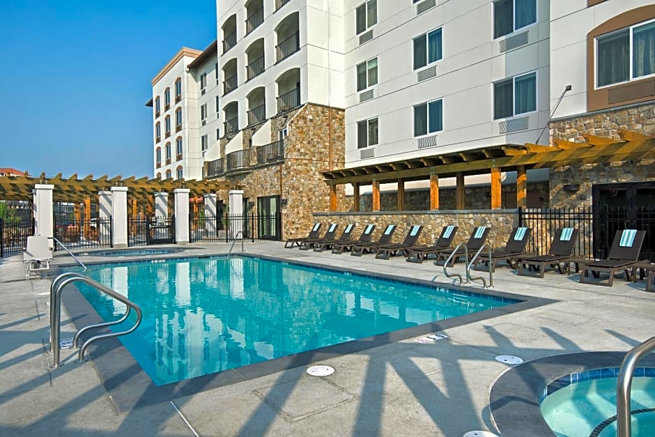 Oxford Suites Sonoma - Rohnert Park