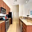 Amazing Condos Beautiful View 2 Blocks To French Quarter, Small Rooftop Pool, Gym, Seanger Theater, Super Dome, And Bourbon St