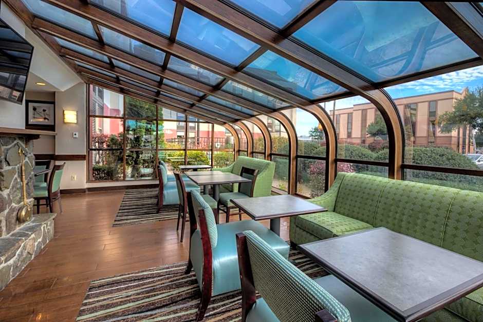 Hampton Inn By Hilton West Springfield