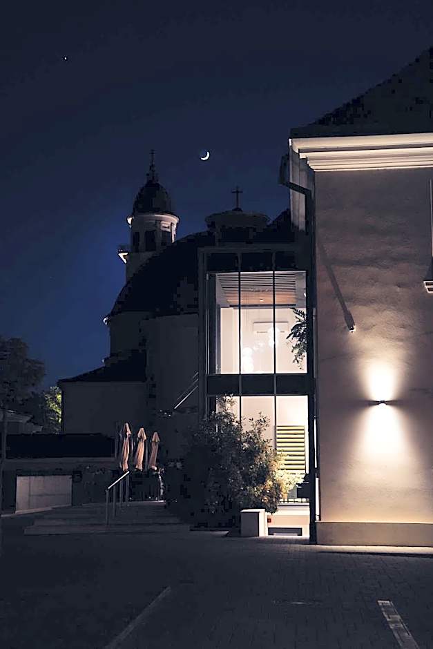 The Dome Hotel