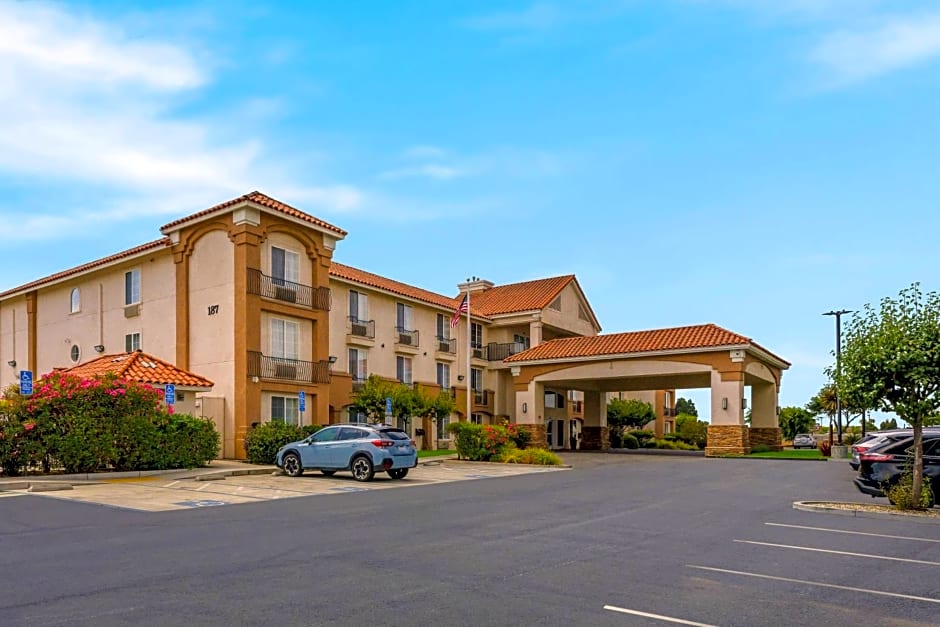  Best Western Salinas Valley Inn & Suites