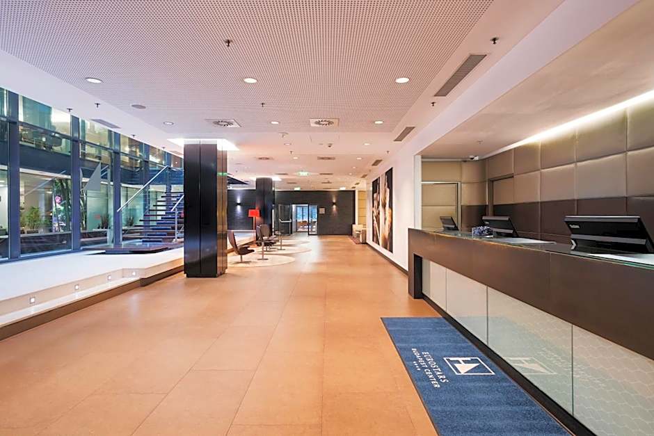 Exe Budapest Center
