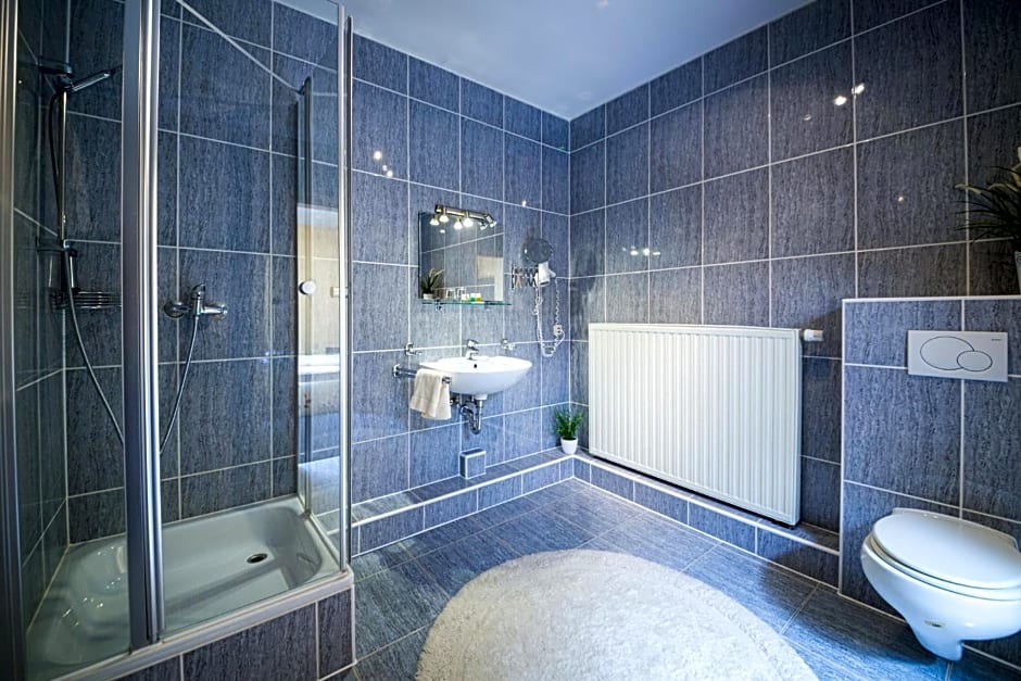 Europa Hotel Garni free parking