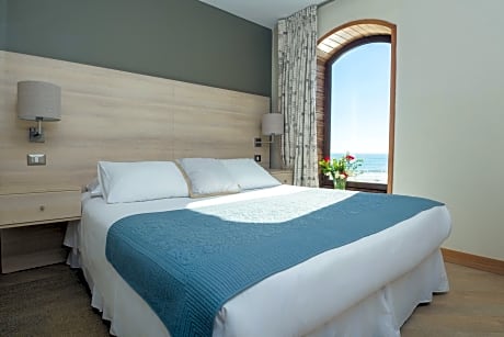 Superior 1 Cama Extragrande con Desayuno Buffet - Vista al Mar