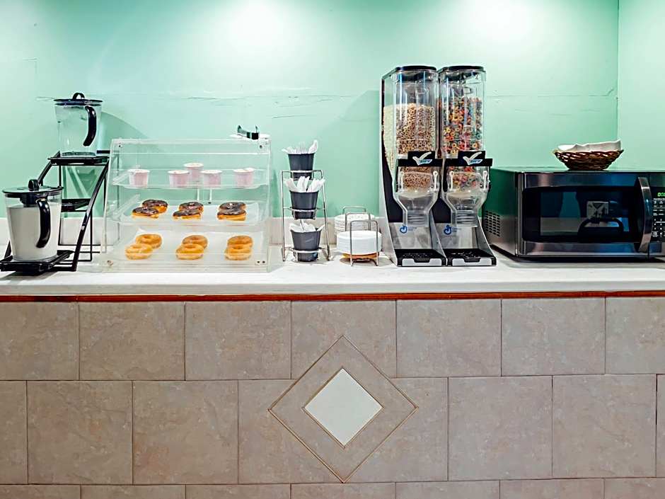 Rodeway Inn & Suites Carrollton