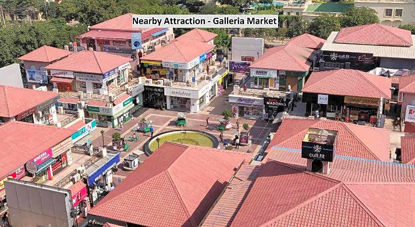 Super Townhouse Galleria Market Near Golf Course Road