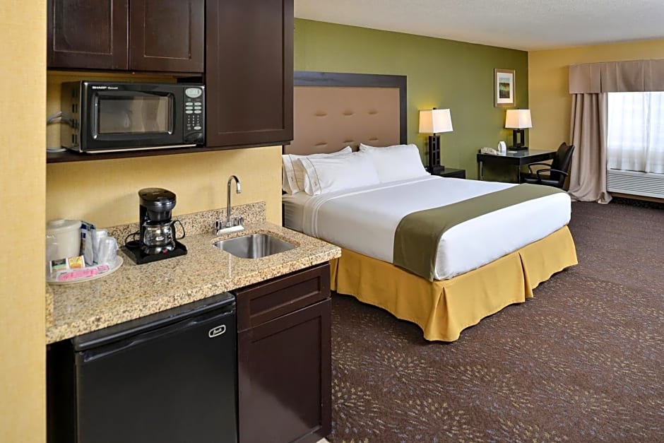 Holiday Inn Express Hotel & Suites Charlotte