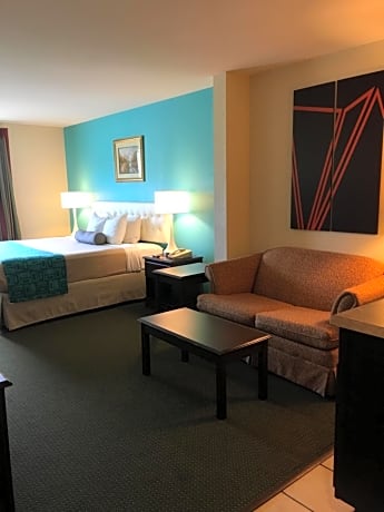 King Suite with Jetted Tub - Non-Smoking