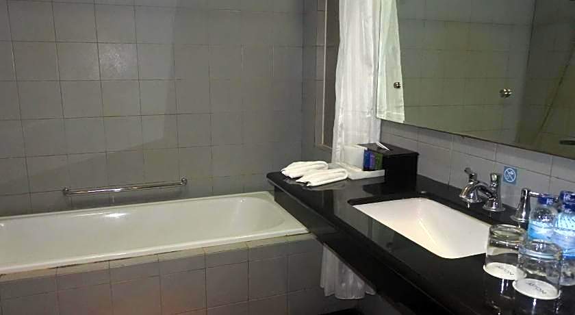 Aston Ketapang City Hotel