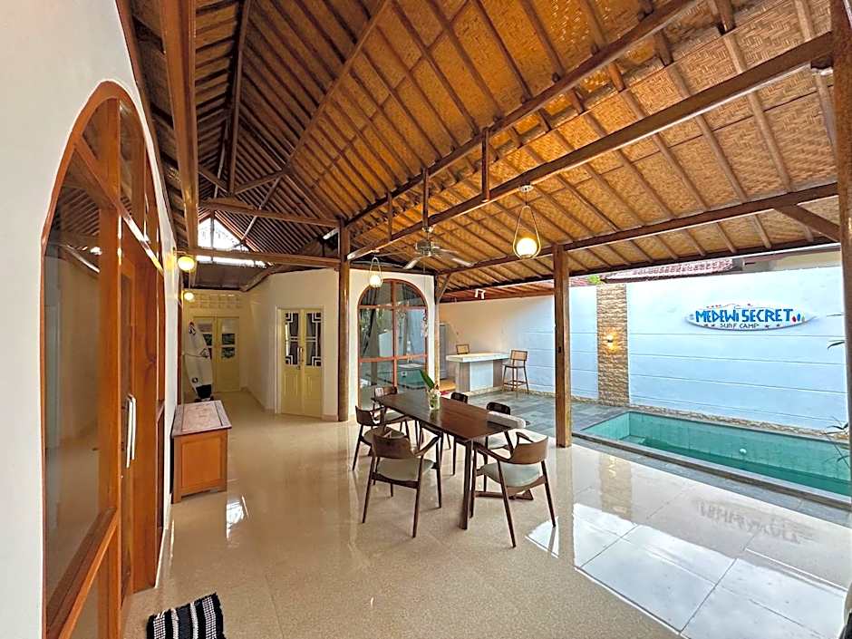 Medewi Secret SurfCamp