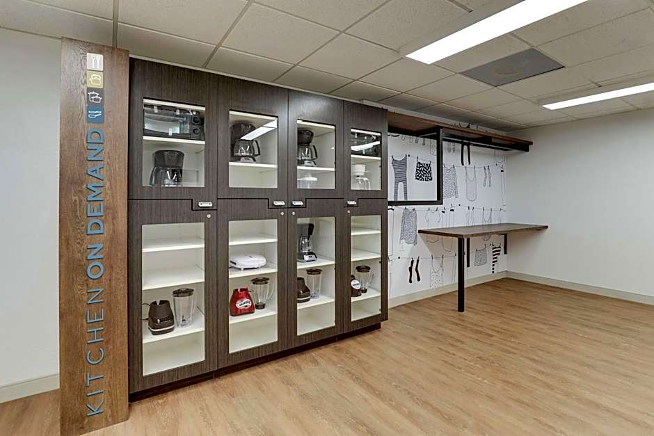 Sonesta Simply Suites Boston Braintree