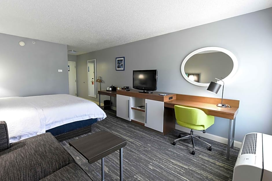 Hampton Inn By Hilton Youngstown-North