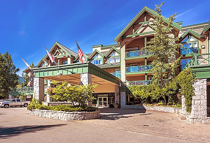 Pinnacle Hotel Whistler