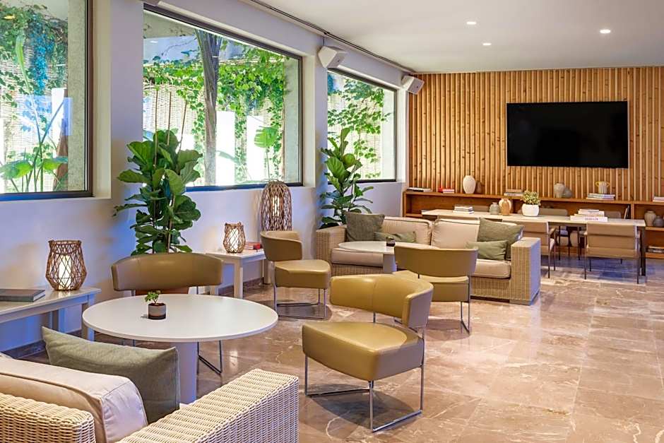 Melia South Beach