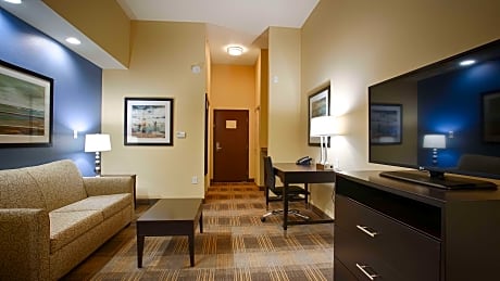 Suite-1 King Bed, Mobility Accessible, Communication Assistance, Bathtub, Whirlpool Bathtub, Sofabed
