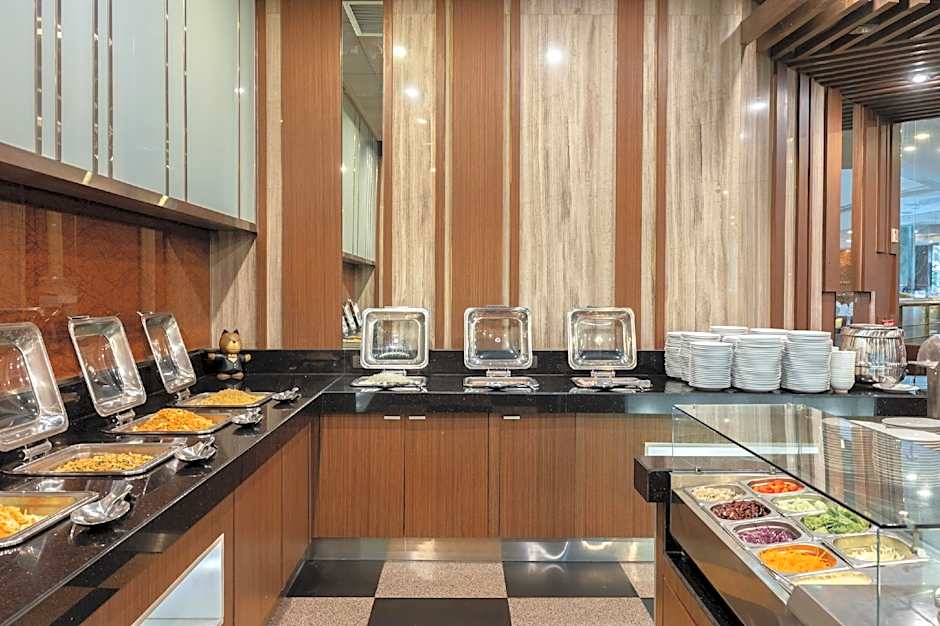 Sri U-Thong Grand Hotel