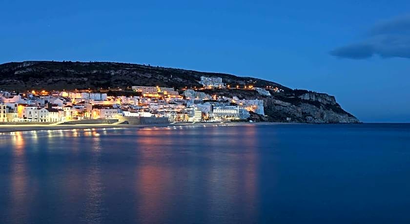 Four Points Sesimbra