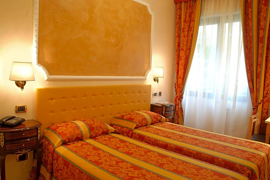 Hotel Mondial Rapallo