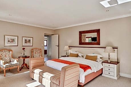 Luxury Mountain View Suite