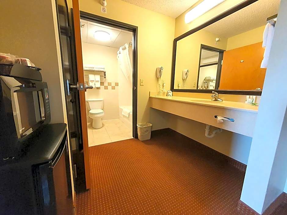 AmeriVu Inn and Suites - Waconia